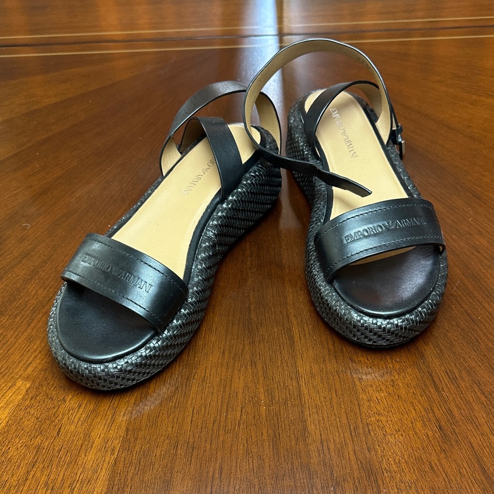 Emporio Armani Black Leather platform Sandals with ankle strap, size 38 New - Picture 2 of 9